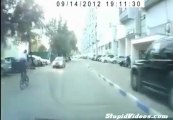 Biker Tries to Jump Car PeriKizi.Net