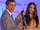 Aishwarya Rai Bachchan Unveils 58th Idea Filmfare Award Trophy !
