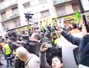 PKK'lı Cenazeleri Binadan Çıkartıldı