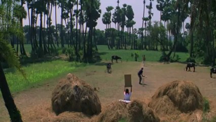 Naseeruddin Shah Giving Desi Cricket Practise To Iqbal.mp4
