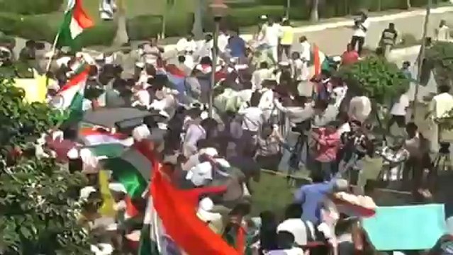 Anti Khurshid protests reaches Farukkabad.mp4