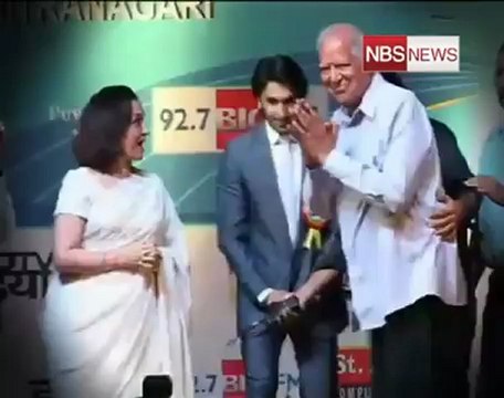 Celebs meet ailing Dara Singh.mp4