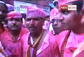 Check Out Sonu Sood's Ganesh visarjan celebration.mp4