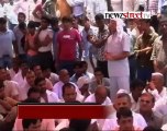 Farmers meet  in Noida to decide next step.mp4