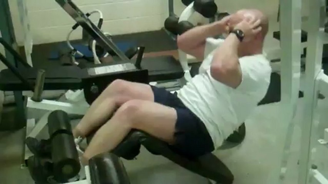 Mikey doing decline sit-ups in the All Rounder Challenge on Konkura.com