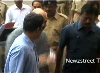 Finally, Amit Shah gets bail in Sohrabuddin case.mp4