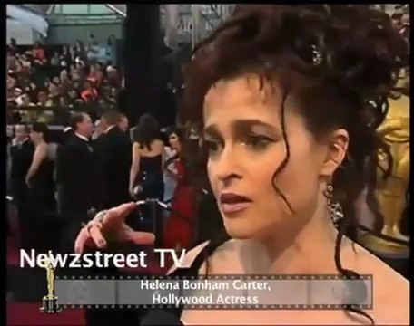 Hollywood stars arrive on red carpet for Academy Awards.mp4