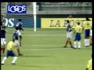 Punizione di Roberto Carlos