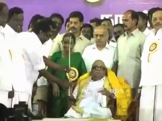 Irked DMK chief gives a miss to Sonia.mp4