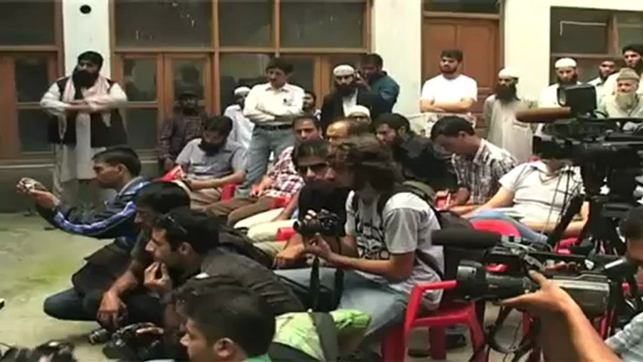 J&K Muslims condemm 'Innocence of Muslims'.mp4