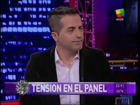 Santiago del Moro le cuestiona a Clarita y a Brancatelli por qué se cuelgan de Angel de Brito