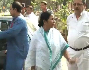 Mamata Sonia to discuss Presidential elections.mp4