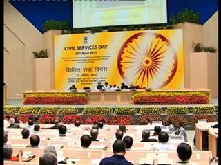 Manmohan unveils a series of steps to tackle corruption.mp4