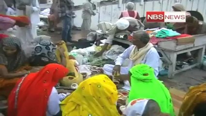 Pilgrims pay homage to their ancestors on Somwati Amawasya.mp4