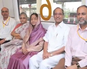 President Prathibha Patil takes joy ride in Delhi metro.mp4