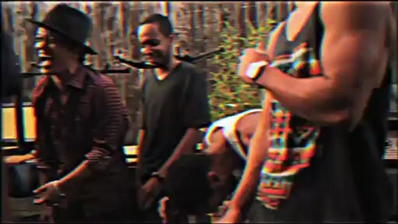 Bruno Mars - Locked Out Of Heaven