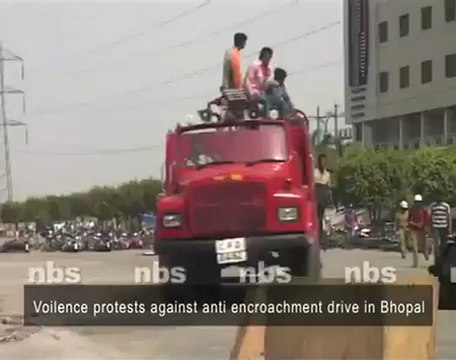 Voilence protests against anti encroachment drive in Bhopal.mp4