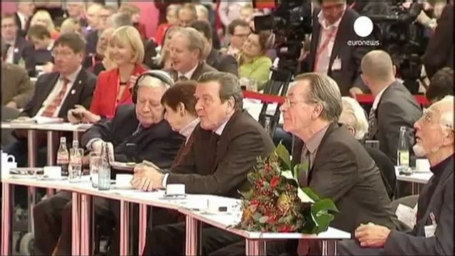 Steinbrück: crolla nei sondaggi il rivale di Angela Merkel