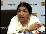 Lata Mangeshkar launches album of old songs.mp4