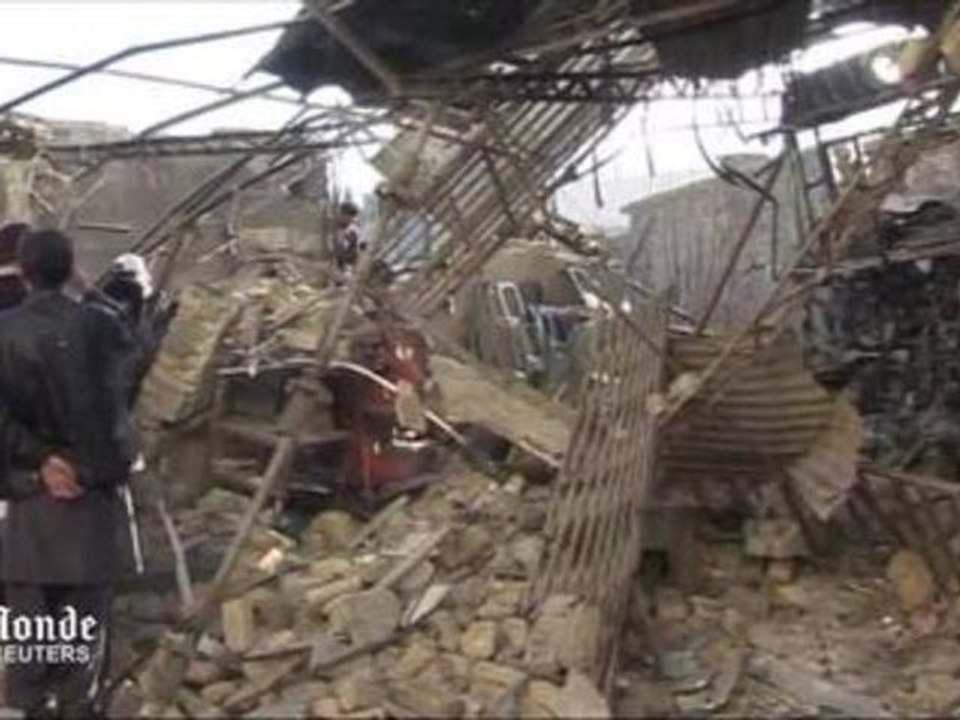 Pakistan : les images des dégats après le double-attentat à Quetta