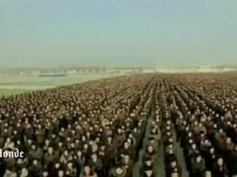 Cérémonie solennelle et emphatique pour l'anniversaire de la mort de Kim Jong-il