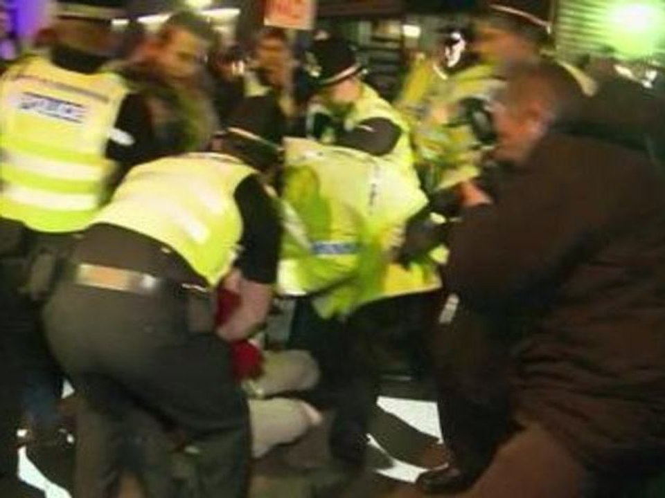 DSK : manifestations à Cambridge