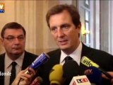 UMP : Jérôme Chartier tient à 