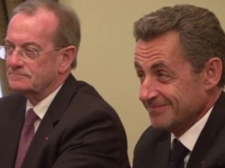 Nicolas Sarkozy rend une visite de courtoisie à Vladimir Poutine