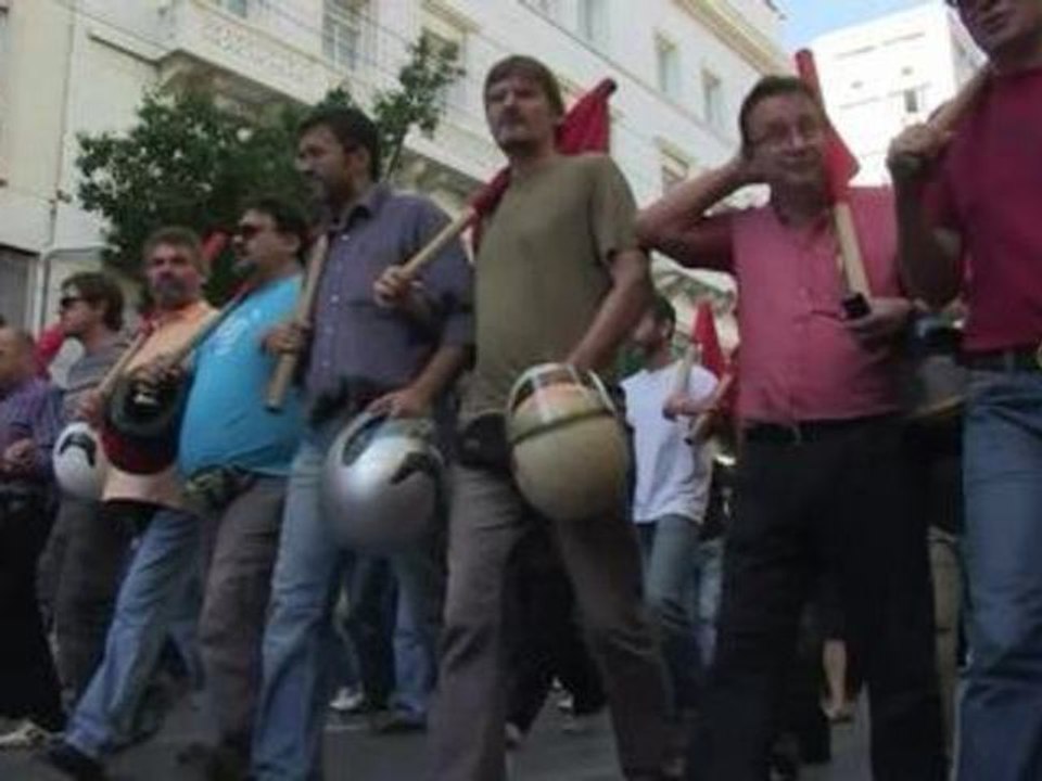 40 000 manifestants dans les rues d'Athènes