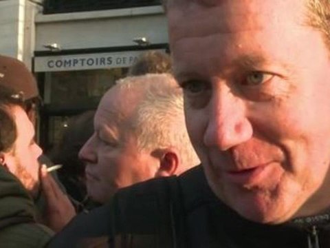 Les fans des Stones font la queue pour le concert surprise des à Paris jeudi soir