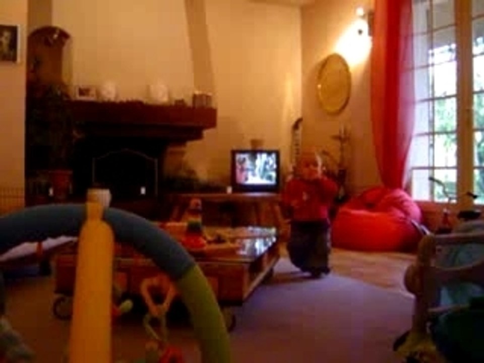 MOV02040