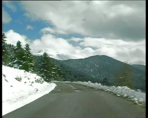 Σφοδρή κόντρα για τον αποχιονισμό των δρόμων του Παρνασσού