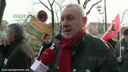 Lara apoya a los trabajadores de Roca