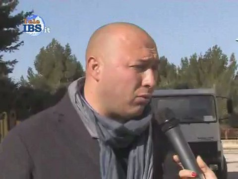 2013-01-11 Potatura alberi via Potenza a Mazara