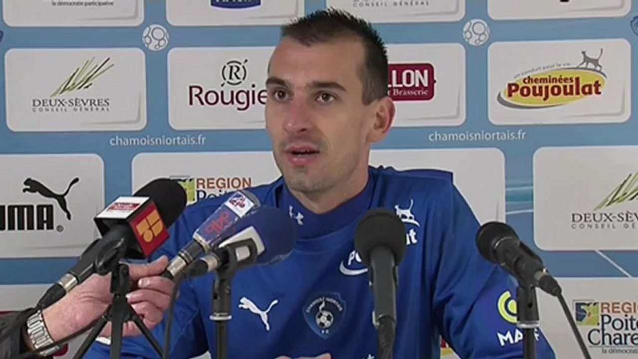 Conférence de presse Chamois Niortais - Tours FC : Pascal GASTIEN (NIORT) - Bernard BLAQUART (TOURS) - saison 2012/2013