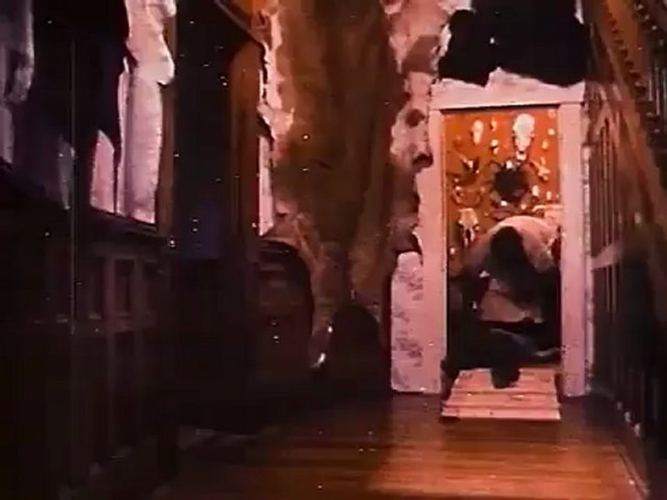The Texas Chainsaw Massacre - Original Trailer...