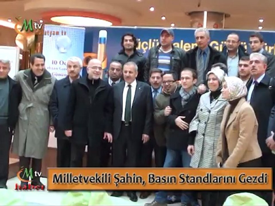 Milletvekili Şahin, Basın standlarını gezdi
