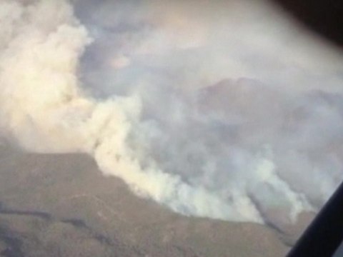 Lightning sparks more Australia fires