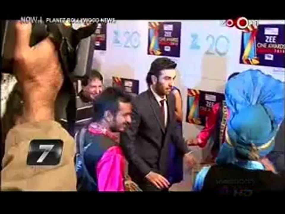 Planet Bollywood news(Zoom)-13 jan 2013 pt1