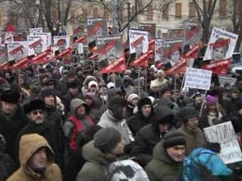 Russians protest adoption ban