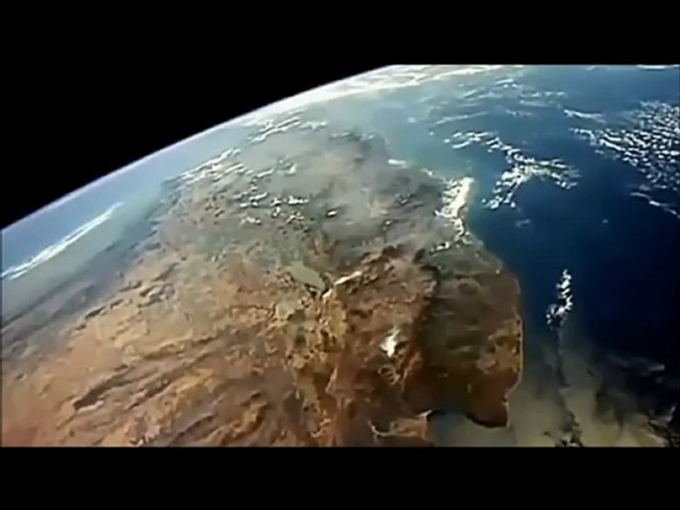 Unknown, Fast Moving Objects, Recorded From the ISS and Former Space Shuttle. #UFO