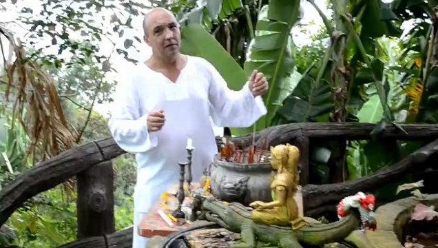 Как приворожить любимого человека Приворожить любимого можно черной и белой магией, нужно определится, чего вы хотите.