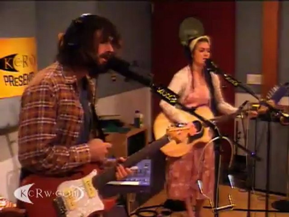 Angus ve Julia Stone 'For You' Canlı Performans