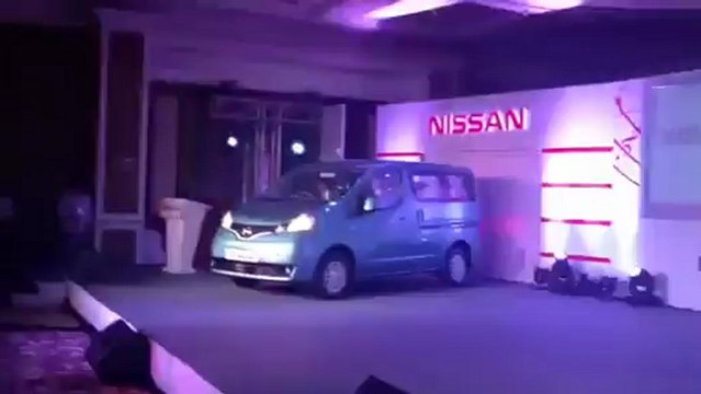 2012 Nissan Evalia being unveiled in India.mp4