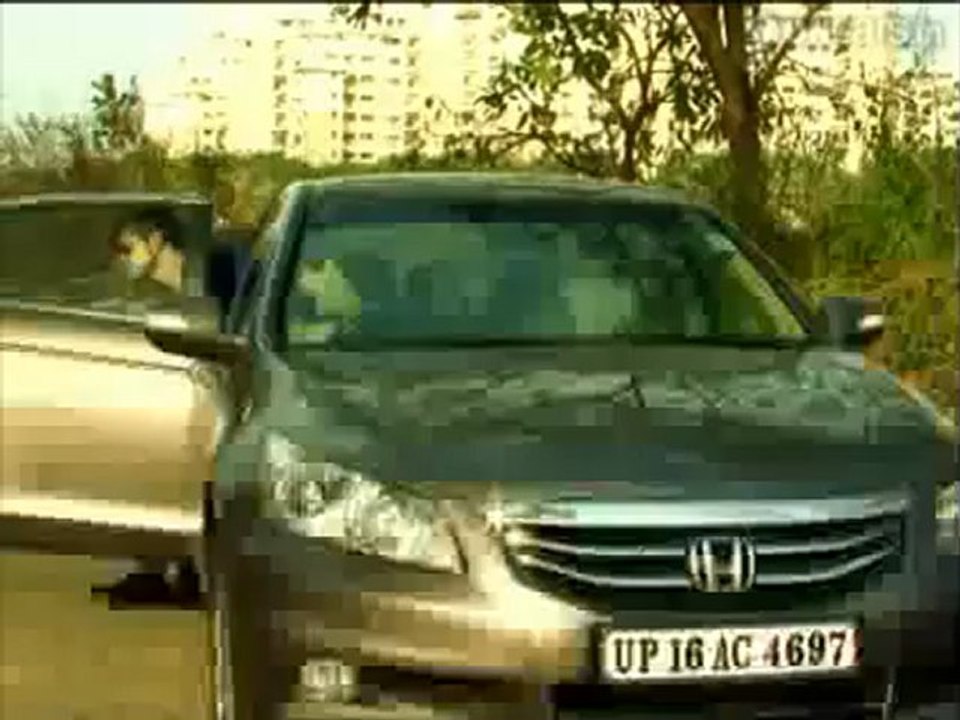 Honda Accord  Video Review - Honda Accord  Design Review By On Cars India.mp4