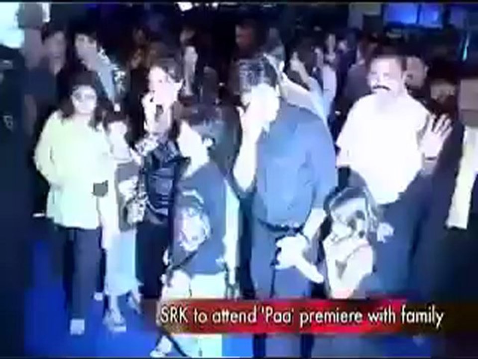 Amitabh Bachchan, Abhishek Bachchan Invite Shahrukh Khan and Family.mp4