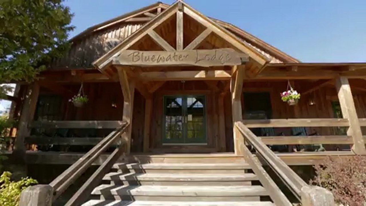 Bluewater Farm - Wedding Chapel - Lake Cottage Accommodations - Hotel New Hampshire - NH Kayakiing