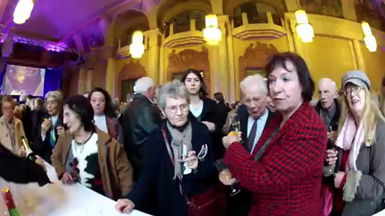 Cérémonie des vœux à la Mairie de Vincennes 2013 ou l'attaque des petits fours par les Vincennois