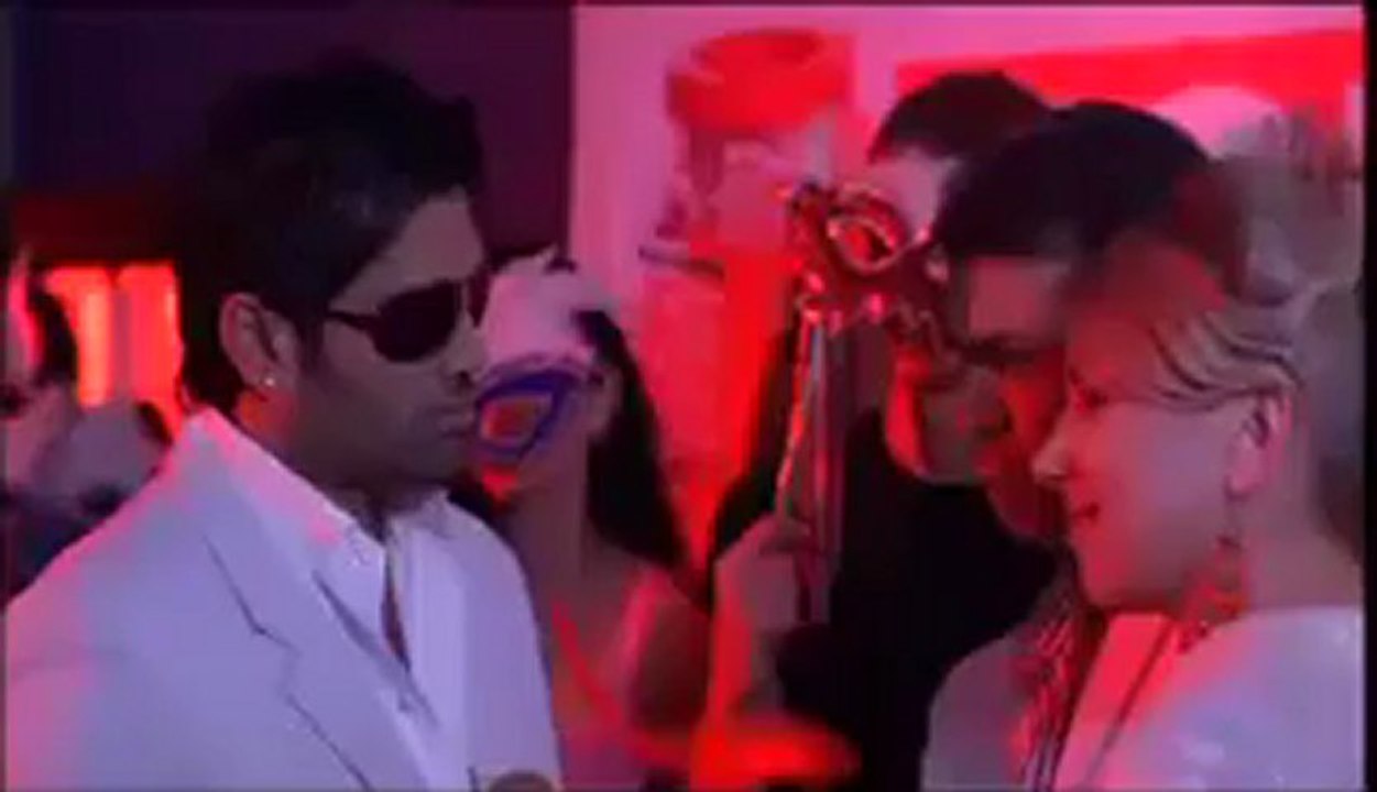 Dont Stop Dreaming - Main Nashe Mein Hoon.mp4