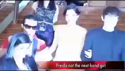 Freida Pinto not the Bond girl.mp4